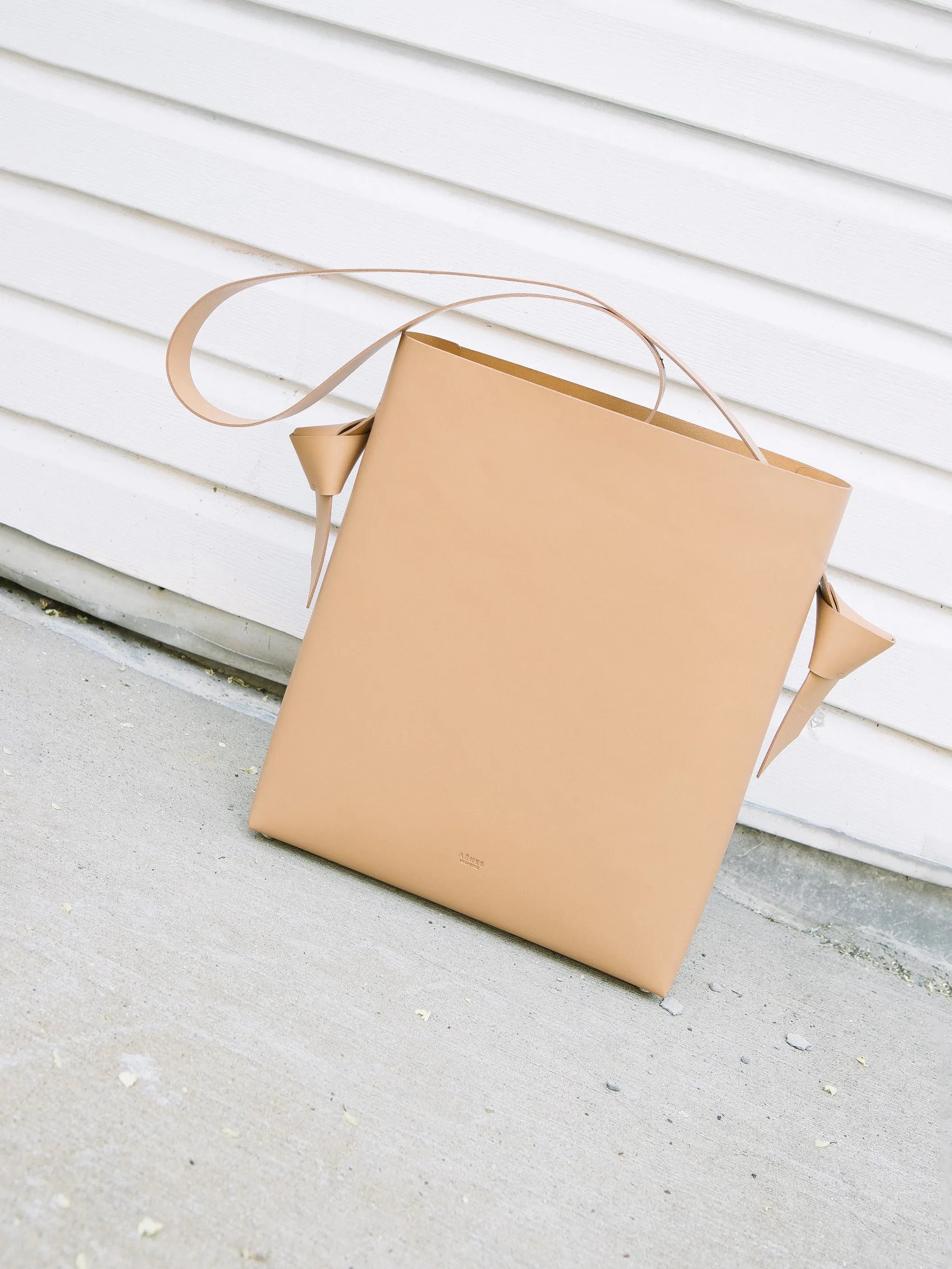 AEHEE tote bag Cashew