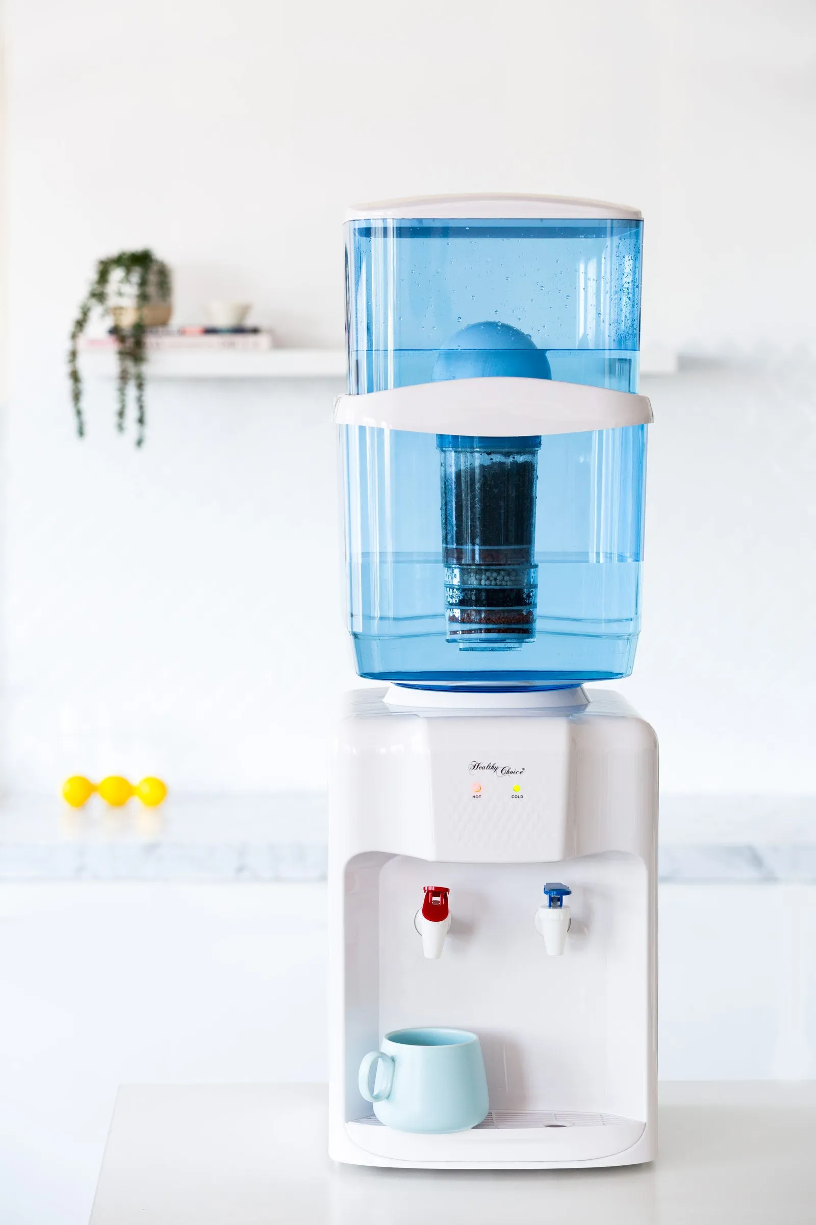 Benchtop Hot and Cold Water Dispenser with Resin Filtration