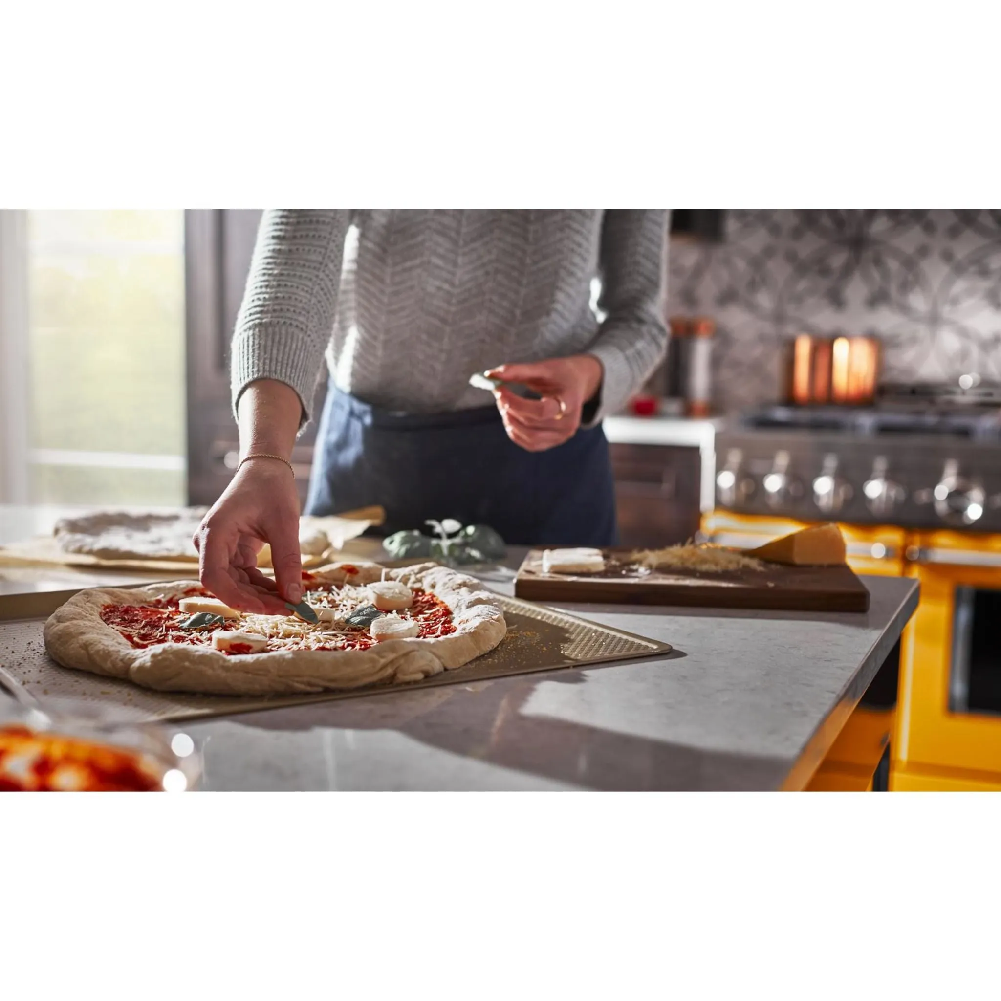 KitchenAid  48'' Smart Commercial-Style Gas Range with Griddle (KFGC558JYP)