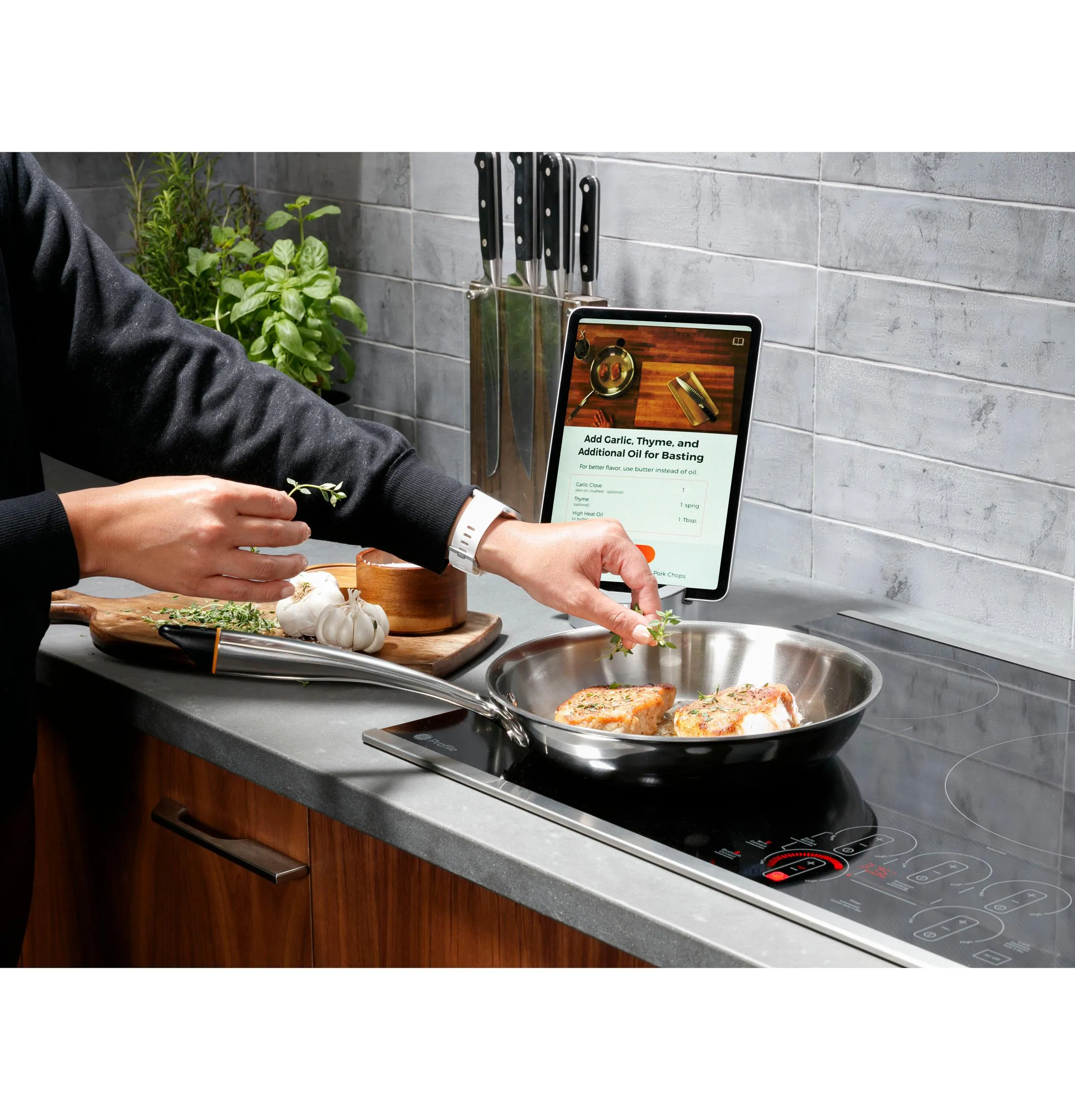 PHP7030DTBB GE Profile™ 30" Built-In Touch Control Induction Cooktop