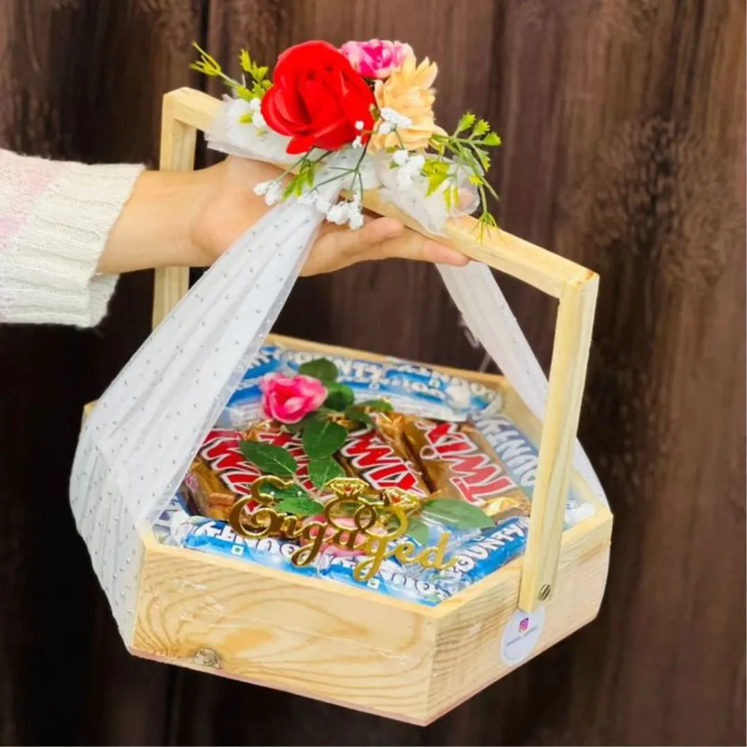 Pinewood Tray / Hexagon Wooden Hamper Basket With Handle