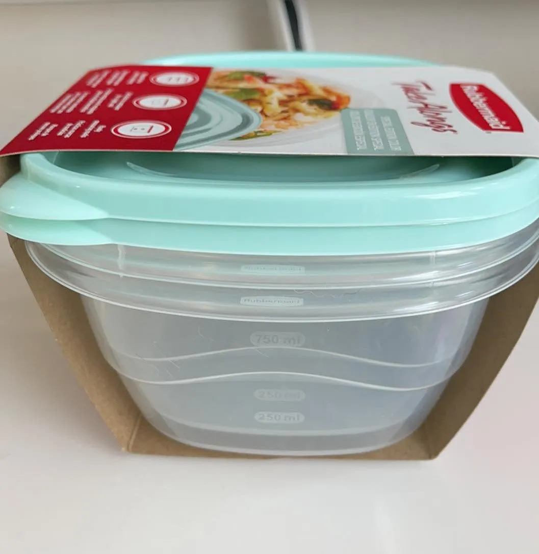 Rubbermaid TakeAlongs 5.2-Cup Deep Square Containers, Pack of 2