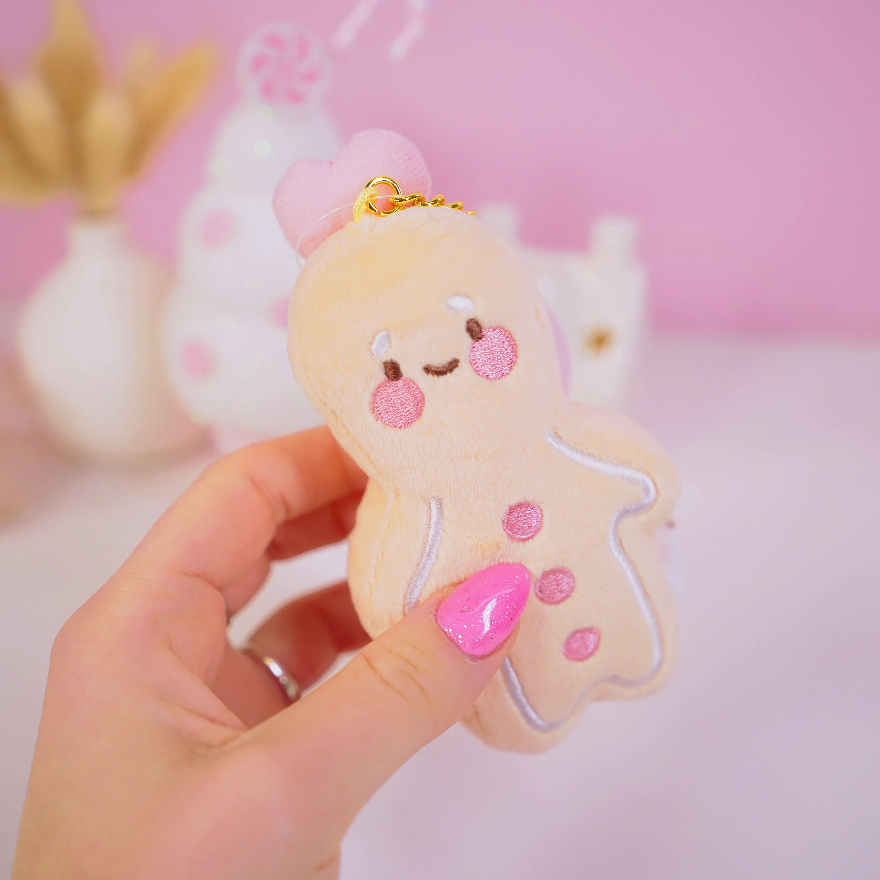Spice Gingerbread Kawaii Keychain Plushie | Cute Soft Toy Charm | Adorable Mini Gingerbread Accessory for Bags, Keys & Backpacks